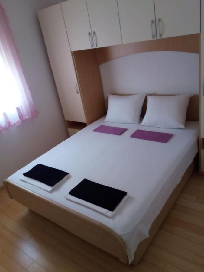 Apartment Bambino Каштела Экстерьер фото