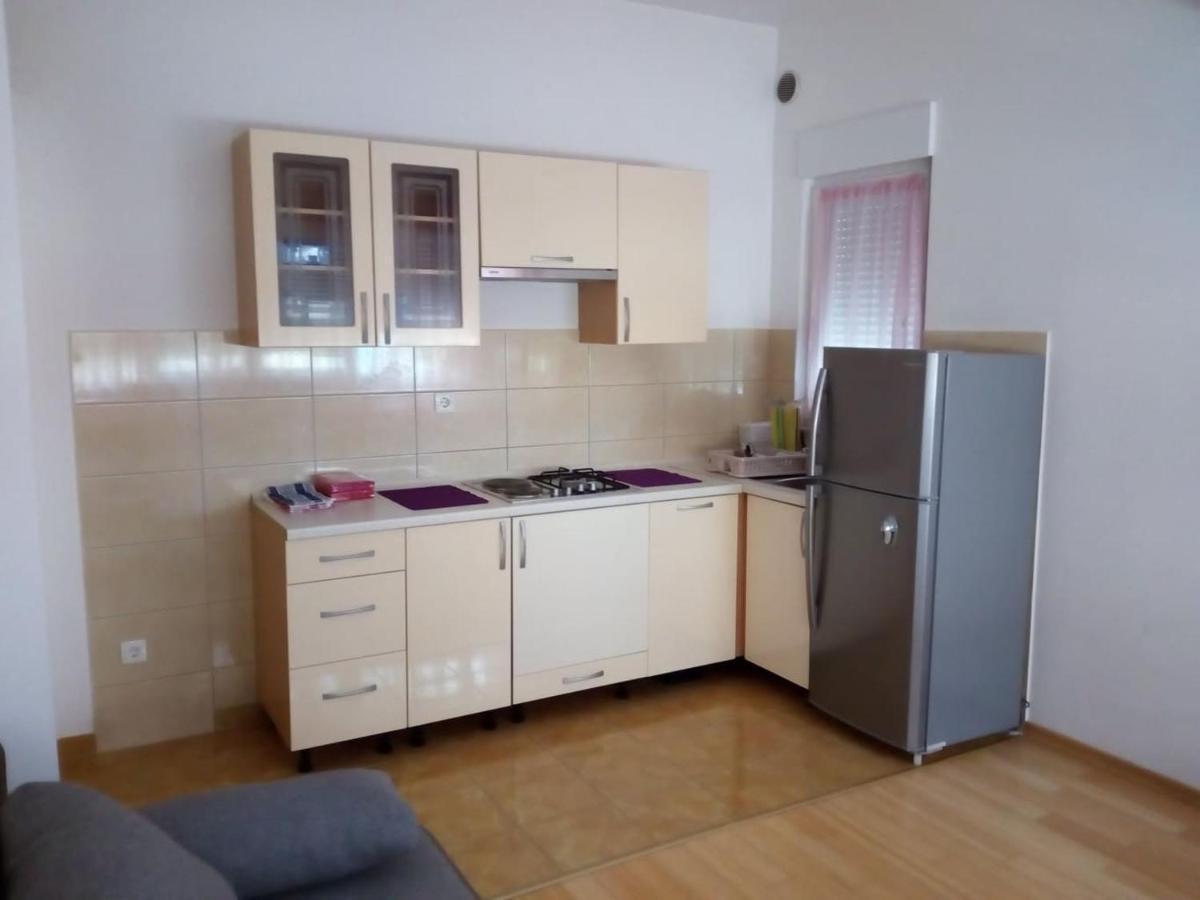 Apartment Bambino Каштела Экстерьер фото