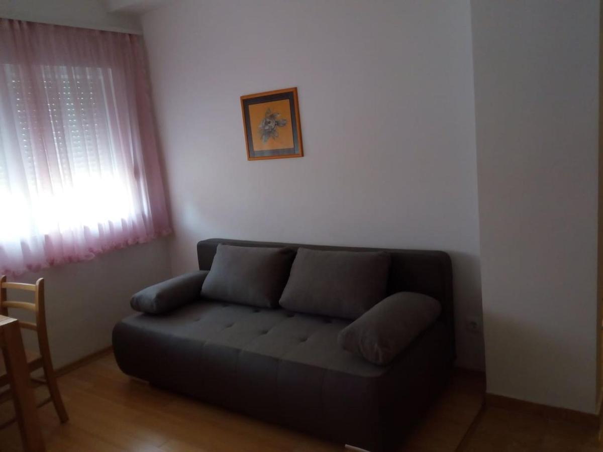 Apartment Bambino Каштела Экстерьер фото
